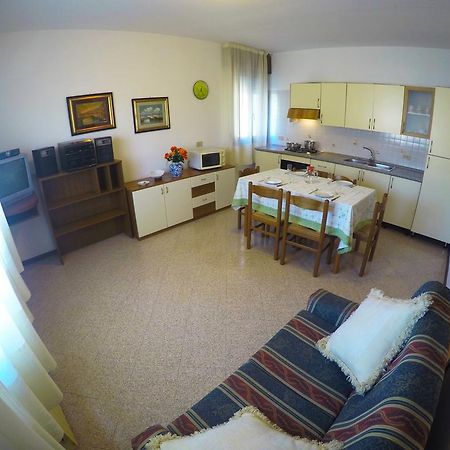 Caorle Economy Apartments Quarto foto