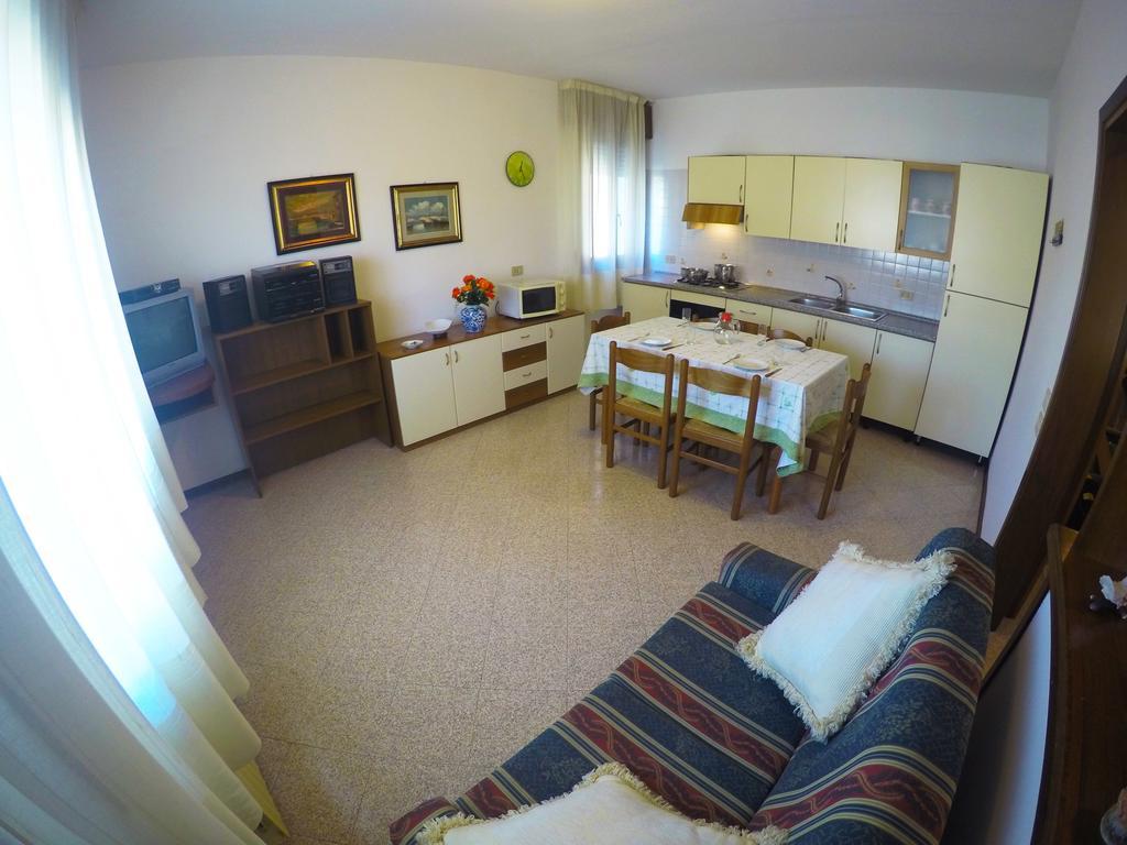 Caorle Economy Apartments Quarto foto